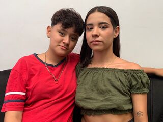 LaiiaAndBellaa's Live sex cam show Profile Image